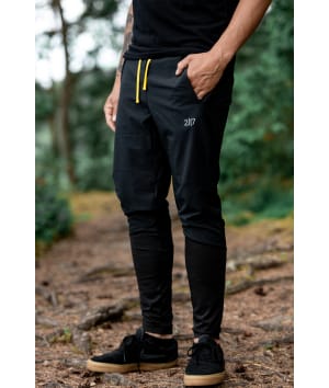 7822915 black 1